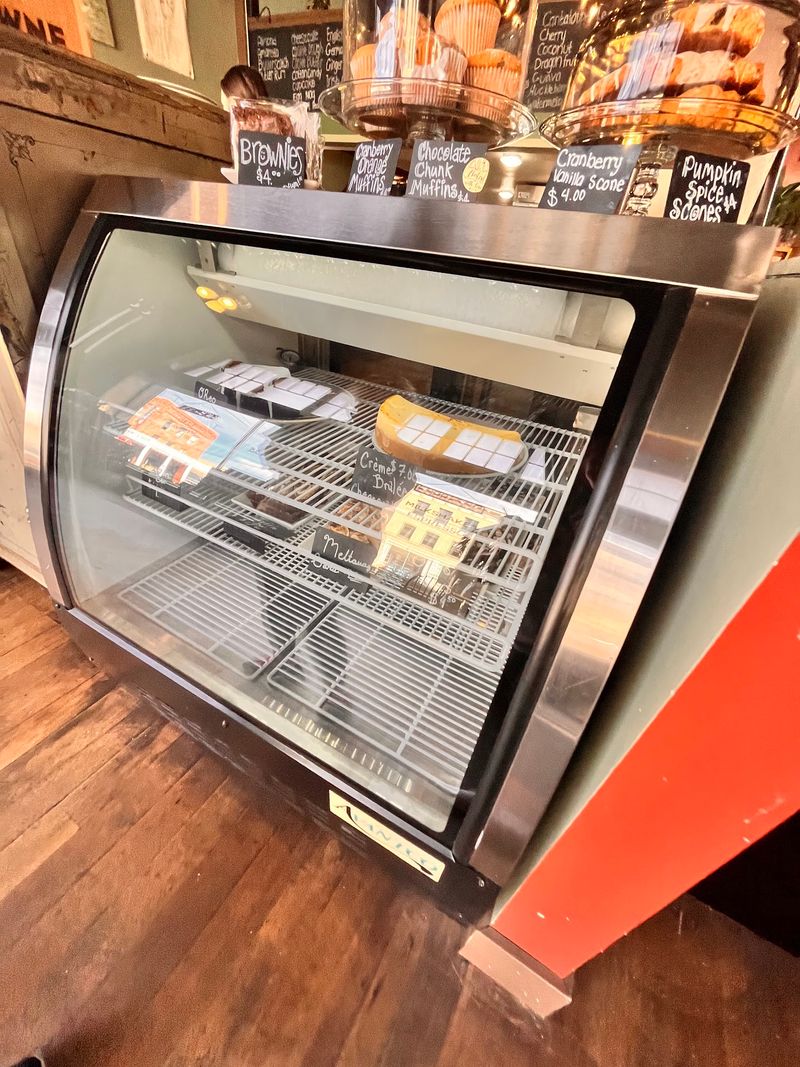 This Idaho Bookstore Has Upstairs Seating For Reading And A Cafe Where Lunch Ends With Warm Berry Pie - Decor Hint Warm Blueberry Pie Is The Grand Finale