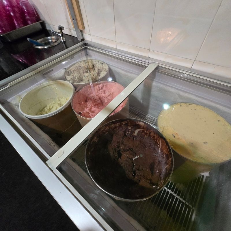 This Unassuming North Carolina Buffet Serves A Massive All-You-Can-Eat Feast For Under $10 - Decor Hint Save Room For Desserts After Working Through The Hot Bar