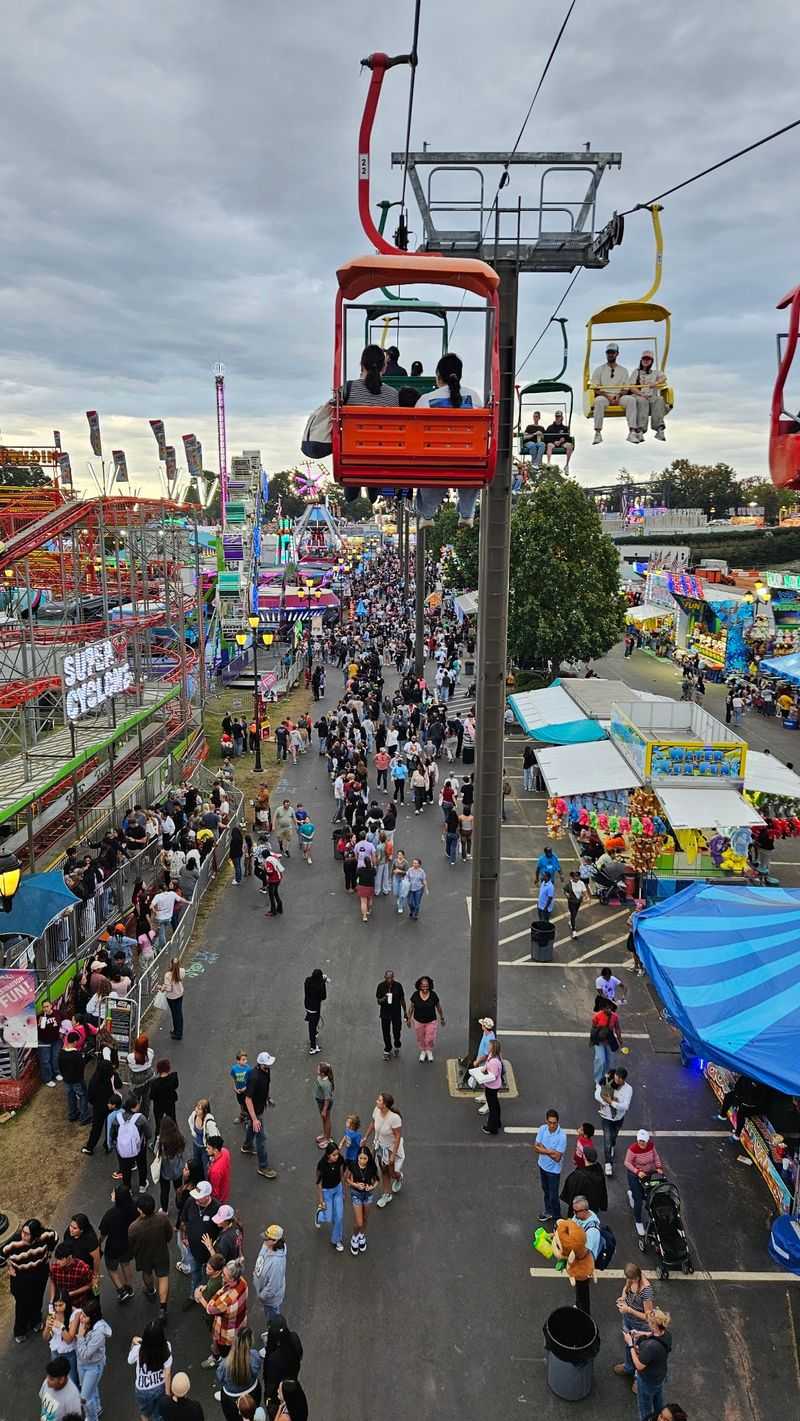 A 230-Foot Ferris Wheel Is Coming To North Carolina For Just 11 Days This October - Decor Hint Work Through More Than 80 New Food Creations Between Rides