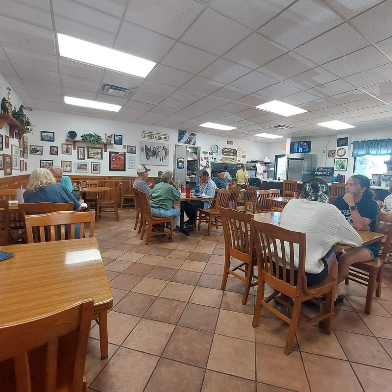 Family's Main Street Cafe