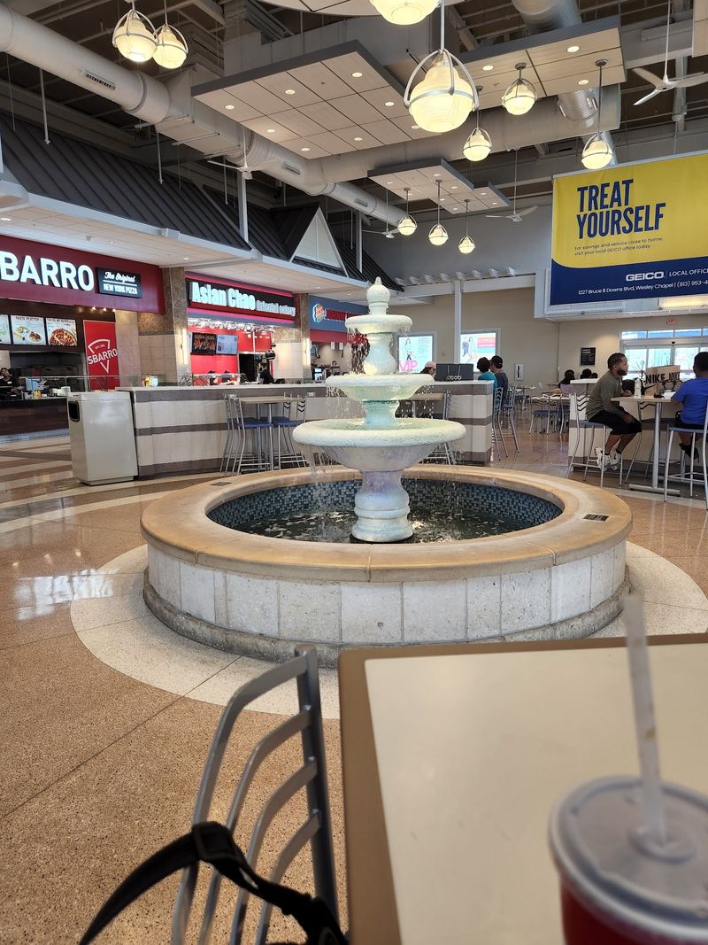 This Florida Outlet Mall Gets Your Steps In While You Hunt Brand-Name Deals, Drink In Hand - Decor Hint Bigger Appetites And Coffee Breaks Nearby