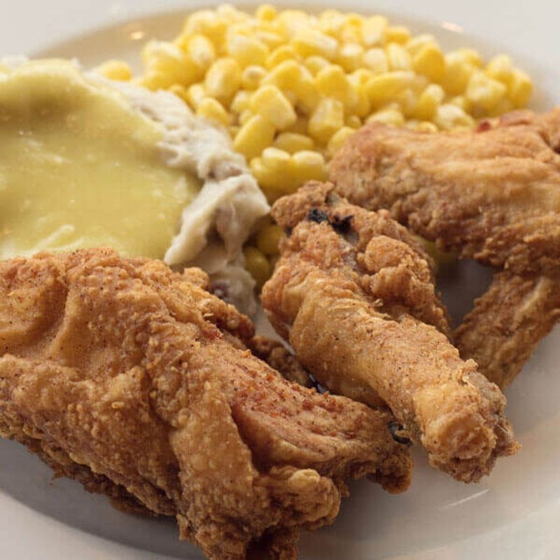These 7 Pennsylvania Buffets Serve Mountains Of Fried Chicken But The Crowds Drop Off After Dark - Decor Hint Wyomissing Restaurant and Bakery