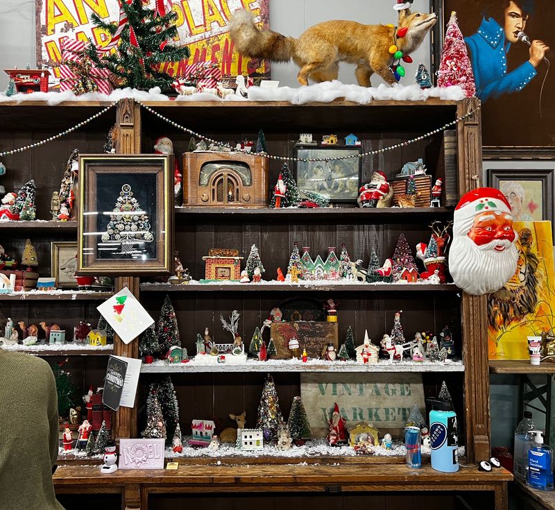 10 Kentucky Antique Malls Perfect For Early Holiday Shopping In 2026 - Decor Hint Fleur De Flea Urban Vintage Market