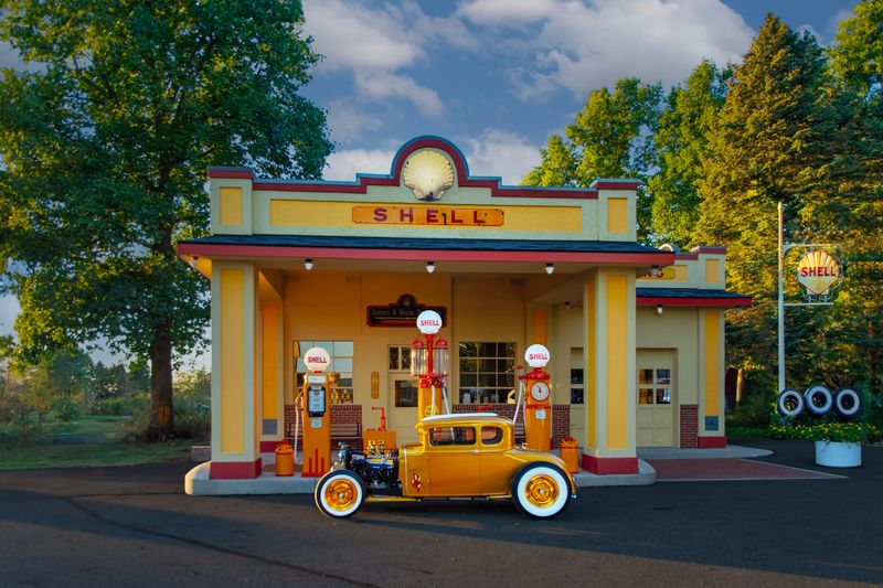 This Michigan Museum Pairs Classic German Cars With Brilliant Fall Color - Decor Hint When Maples Steal The Show