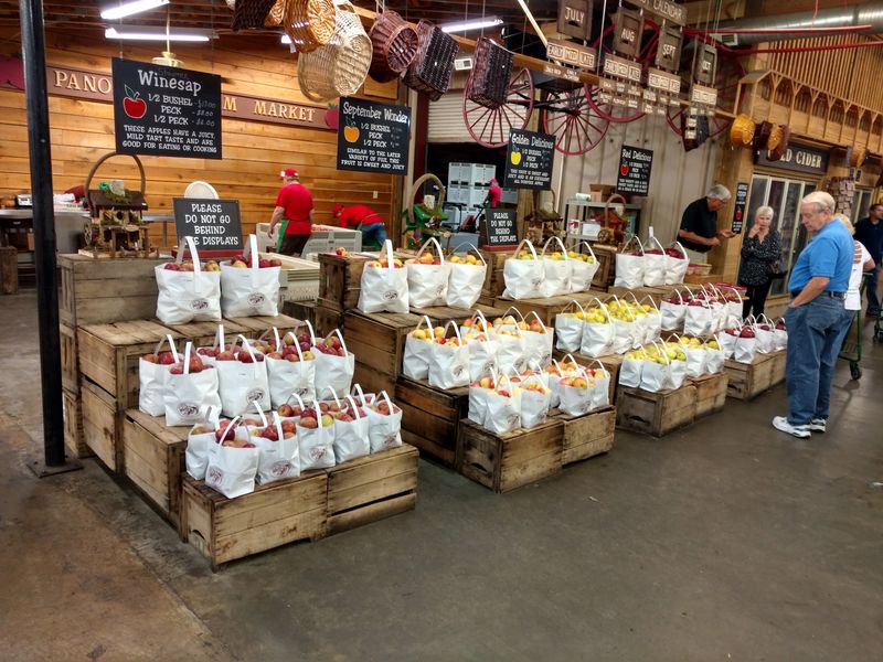 Panorama Orchards & Farm Market, East Ellijay