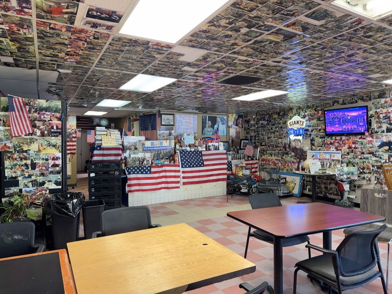 Kenny's Cafe, Santa Clara