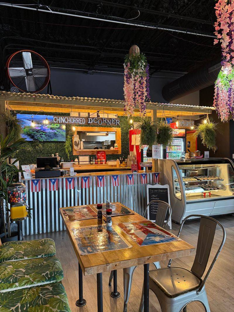 This Georgia Puerto Rican Kitchen Serves Crispy Pork, Tostones, And Island Comfort Food - Decor Hint Golden Fried Bites With A Weekend Spirit