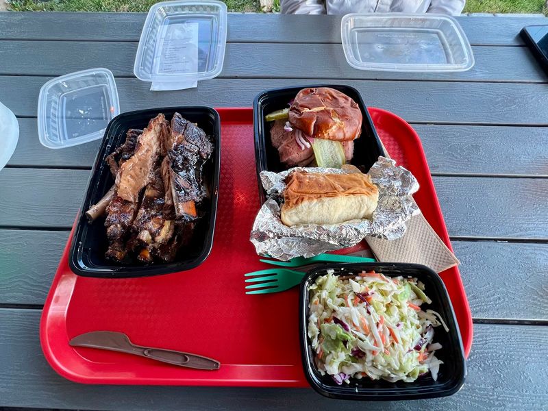 11 Secret California BBQ Joints Most Tourists Walk Right Past - Decor Hint Copper Top BBQ, Big Pine