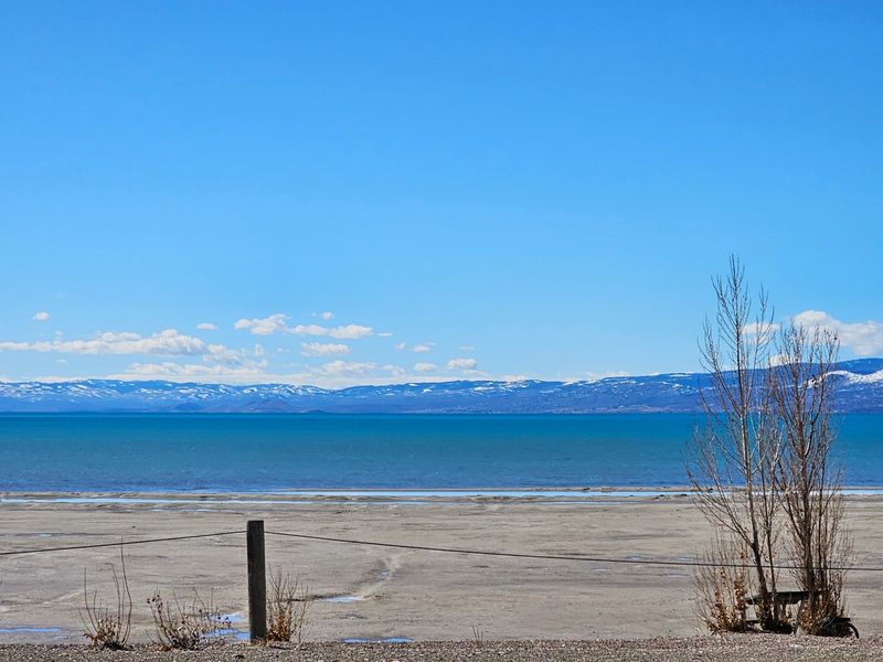 Soft Sand and Shallow Water for Easy Wading