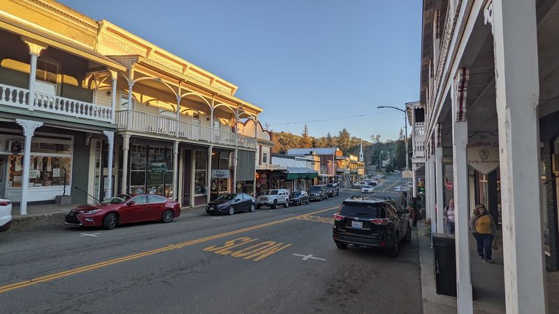 Sutter Creek: Gold Rush Glitter