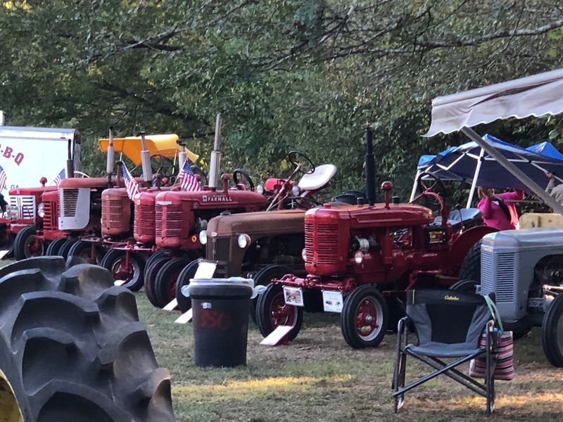 This Georgia Country Fair Fills A Historic Mill With Handmade Crafts And Fall Favorites - Decor Hint Watch Skilled Artisans Bring Old Crafts Back To Life
