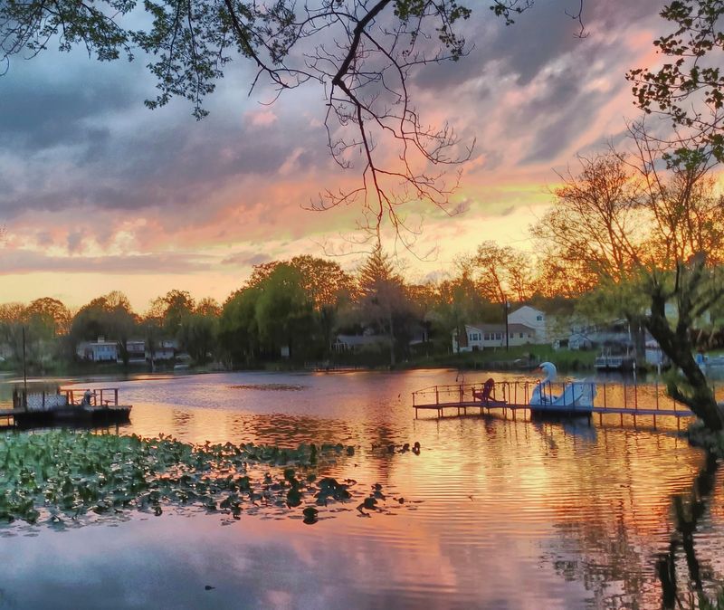 A Mysterious $787 Million Attraction Is Coming To This Kentucky Town - Decor Hint Disney-Trained Dreamers Are Part Of The Crew