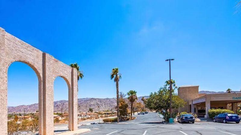 Twentynine Palms And Its Sleepy Motels