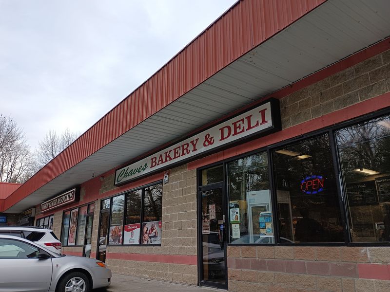 9 Old-School Connecticut Bakeries Where Delicious Treats Still Come At Surprisingly Affordable Prices - Decor Hint Chaves Bakery & Deli