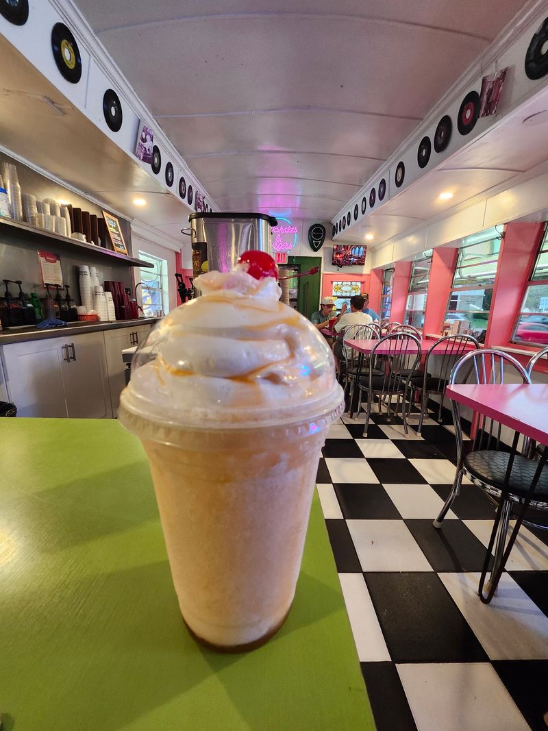 Florida's Oldest Diner Serves Its Famous Milkshake Out Of A 1932 Rail Car - Decor Hint Hand-Spun Milkshakes Worth The Detour