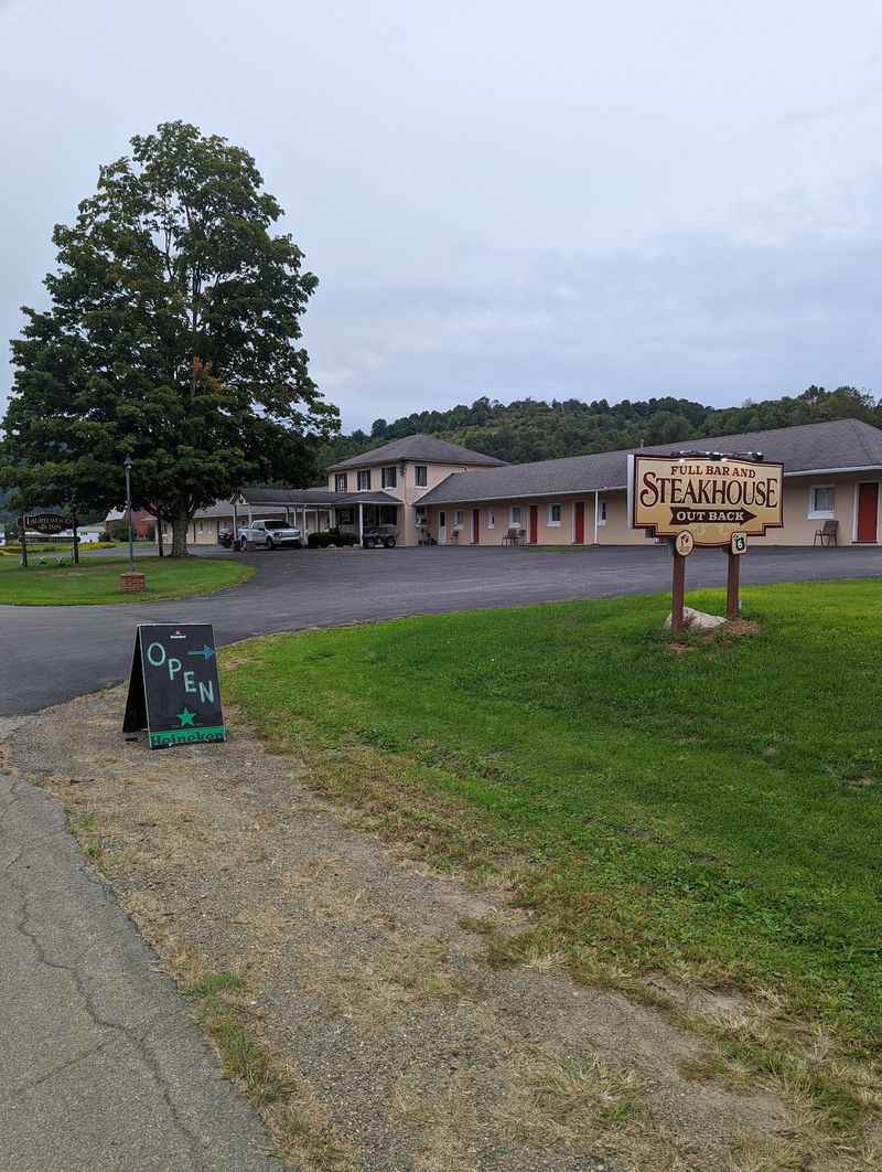 A Motel And A Steakhouse Sharing One Very Smart Roof