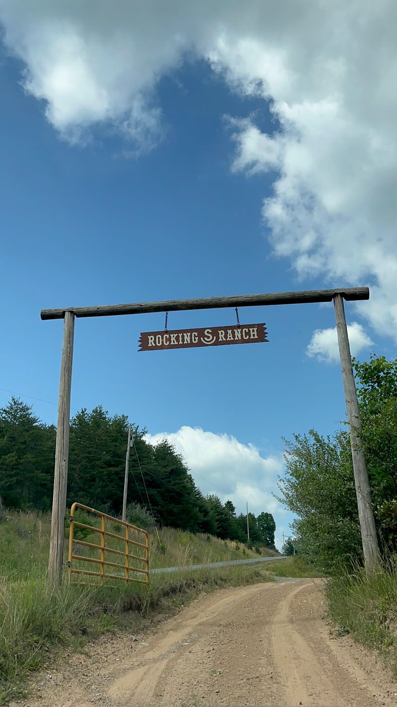 Rocking S Ranch, Winchester