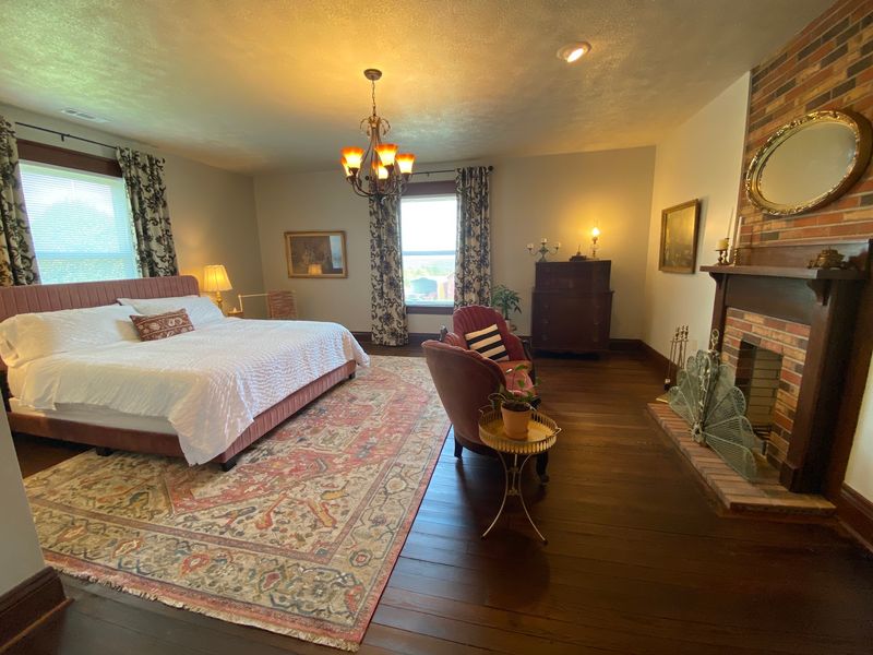 Ghost Stories In A 1900s Farmhouse