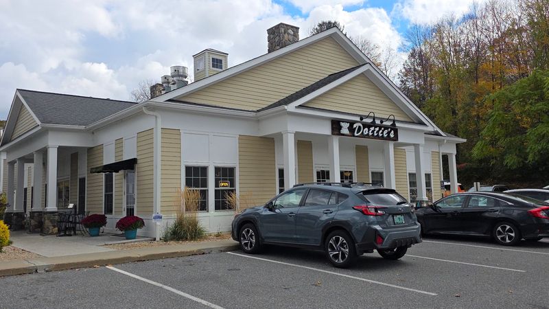 Woodbury’s Small-Town Setting Fits The Nostalgic Mood