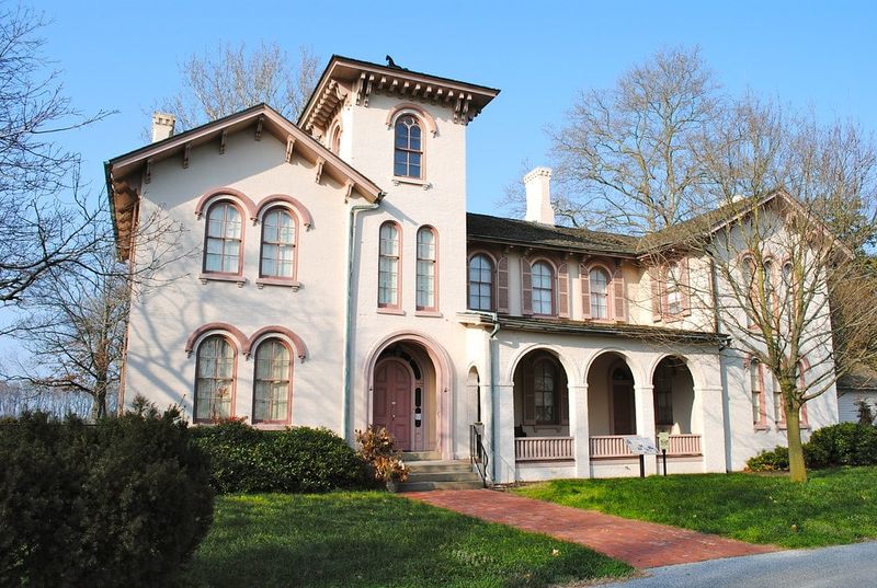 Governor Ross Mansion, Seaford