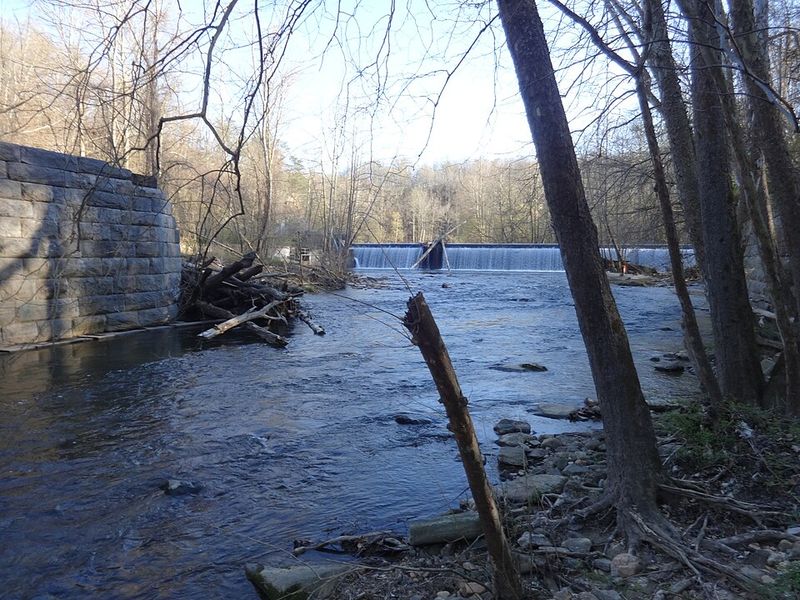 An Eerie Ghost Town Is Lurking In Maryland And It Feels Straight Out Of A Nightmare - Decor Hint Riverside Views And Roaring Waters