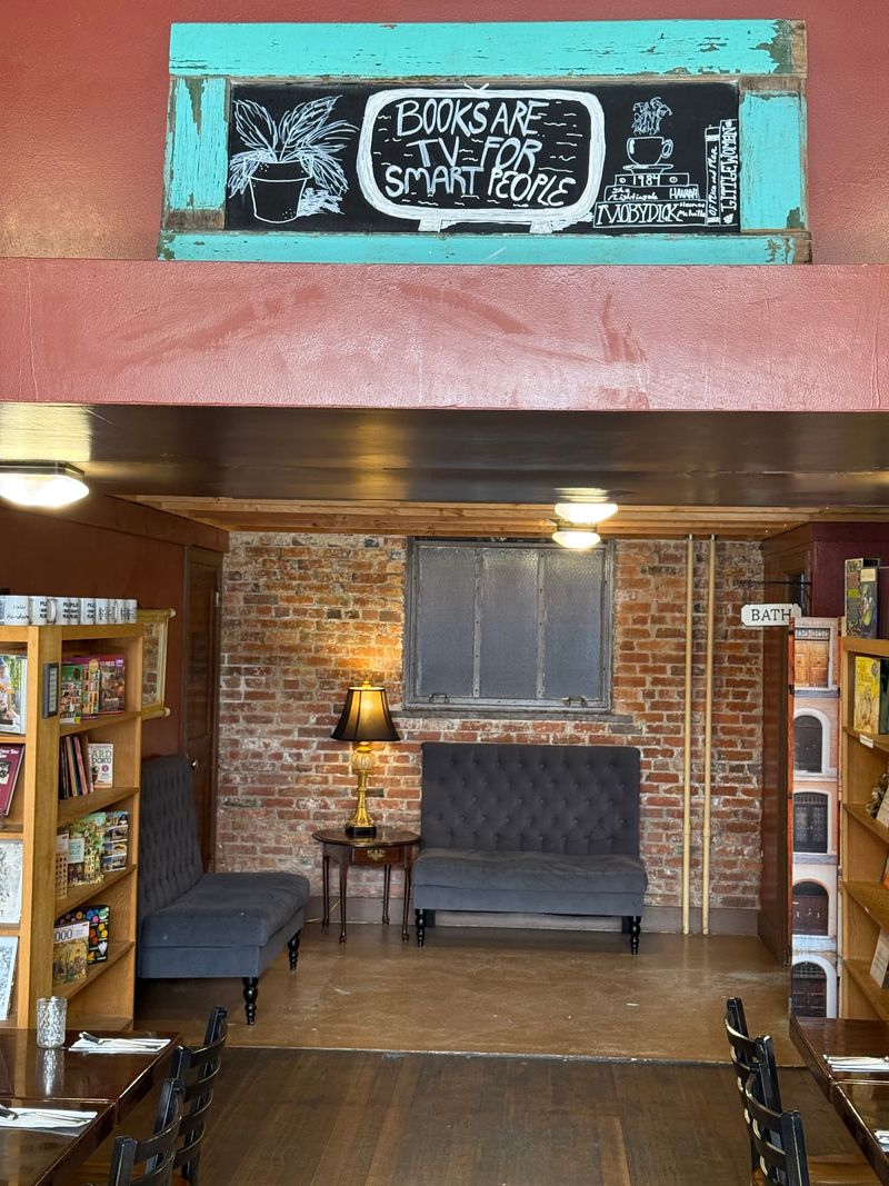 This Idaho Bookstore Has Upstairs Seating For Reading And A Cafe Where Lunch Ends With Warm Berry Pie - Decor Hint The Second Floor Is Where You'll Want To Read