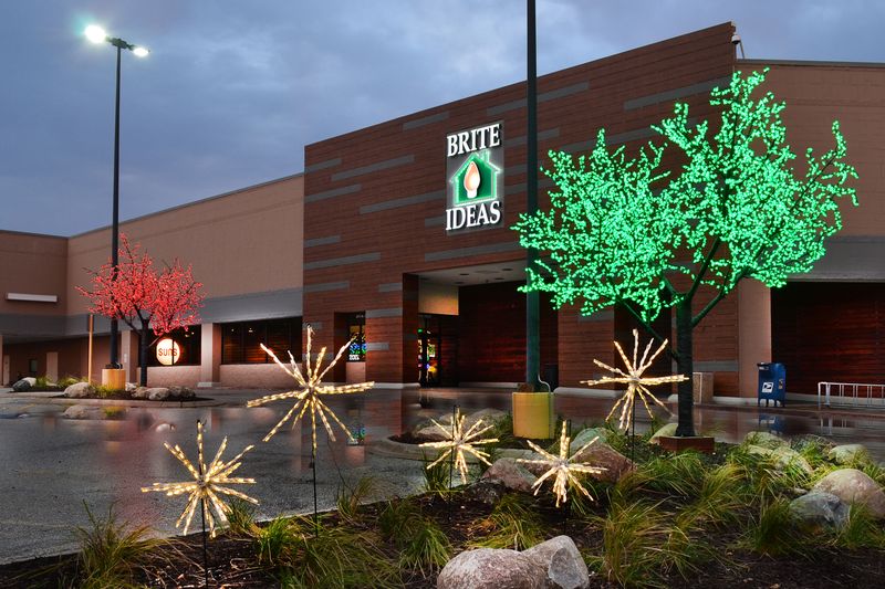 Get A Head Start On The Holidays At This Christmas Store Worth A November Trip - Decor Hint Easy Hours And A Simple Drive Out West