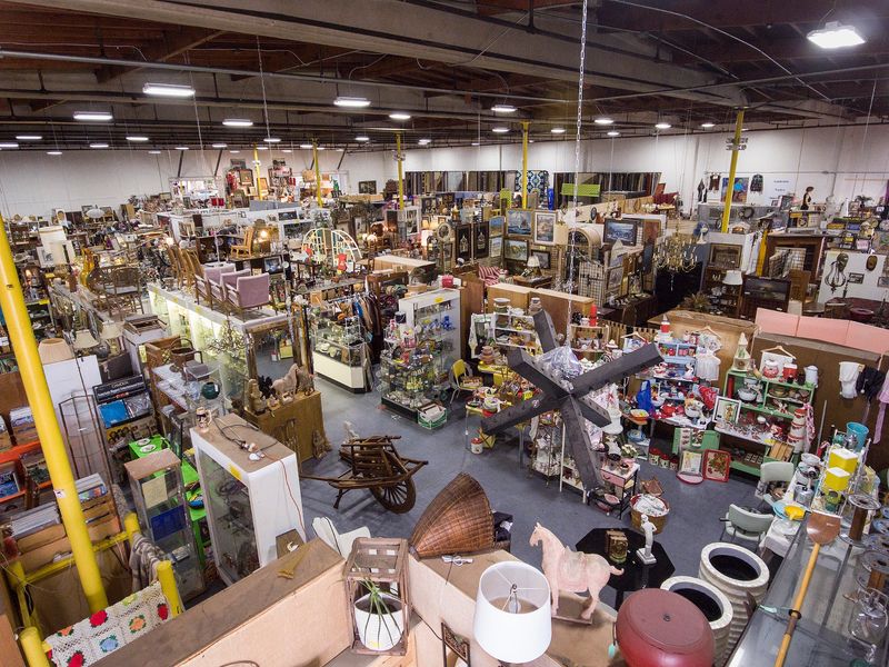 Kurtz Street Antique Mall - Consignment Classics