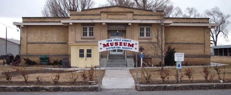 A Schoolhouse Museum On US-30