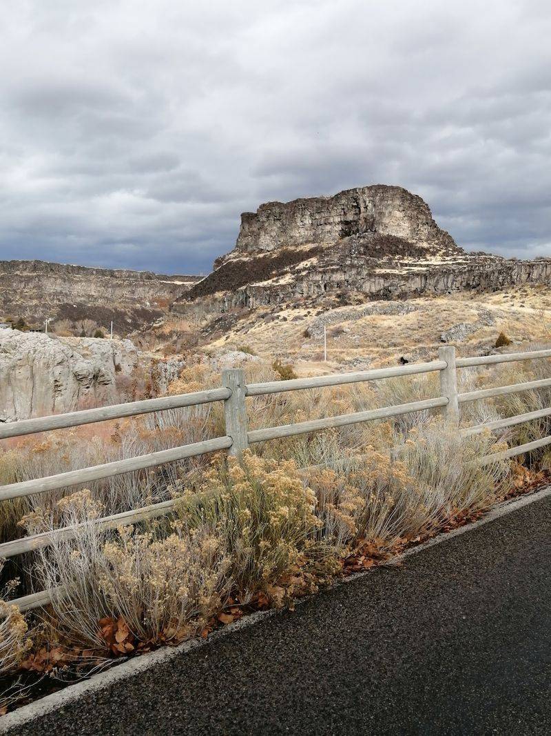 Eight Miles of Pavement Along the Canyon Rim