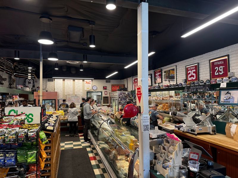 Bertucelli's La Villa Gourmet