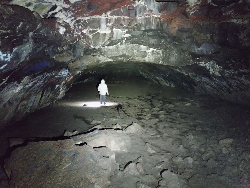 Niter Ice Cave In Grace