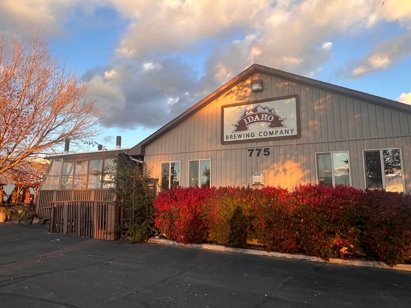 5 Idaho Factory Tours That Show Curious Day-Trippers How Things Get Made - Decor Hint Idaho Brewing Company