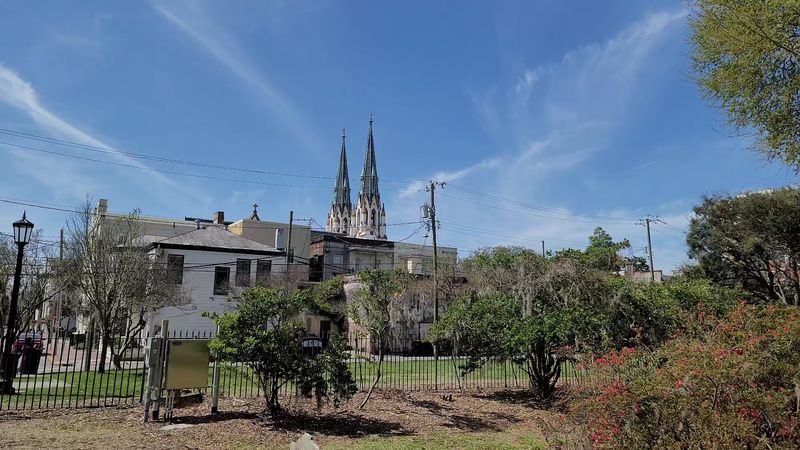 Colonial Park Cemetery