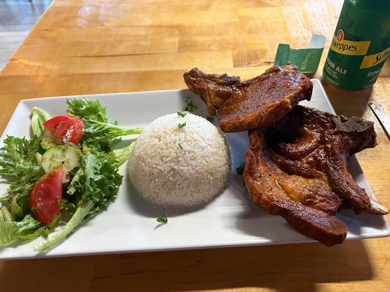 This Georgia Puerto Rican Kitchen Serves Crispy Pork, Tostones, And Island Comfort Food - Decor Hint Chuleta Kan Kan And Carne Frita For Serious Crunch