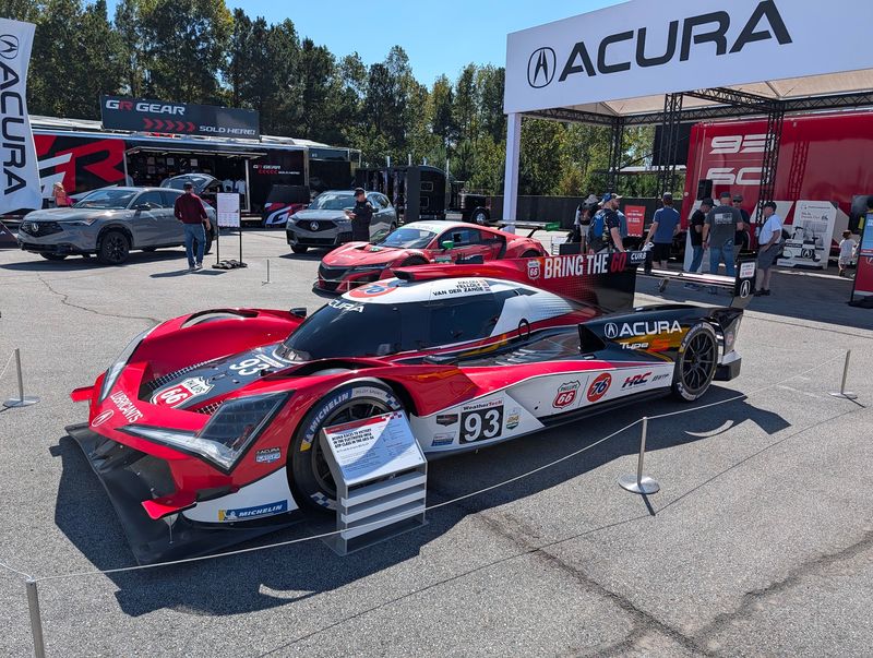 Amateur Racers Get Their Own Big Week Too