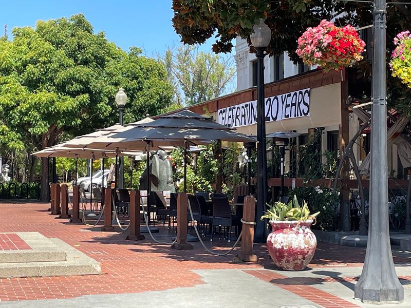 Downtown Napa Makes Dinner Easy To Turn Into A Day
