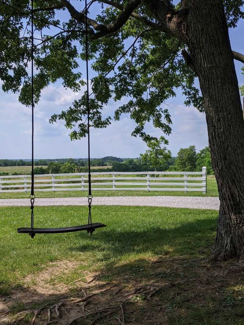Shaker Village Of Pleasant Hill