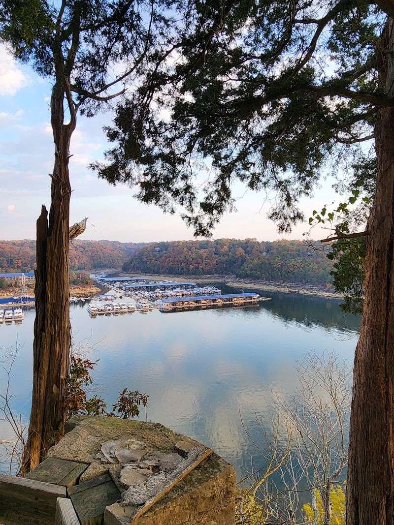 This Is Your Complete Guide To 12 Beautiful State Parks In Kentucky - Decor Hint Lake Cumberland State Resort Park