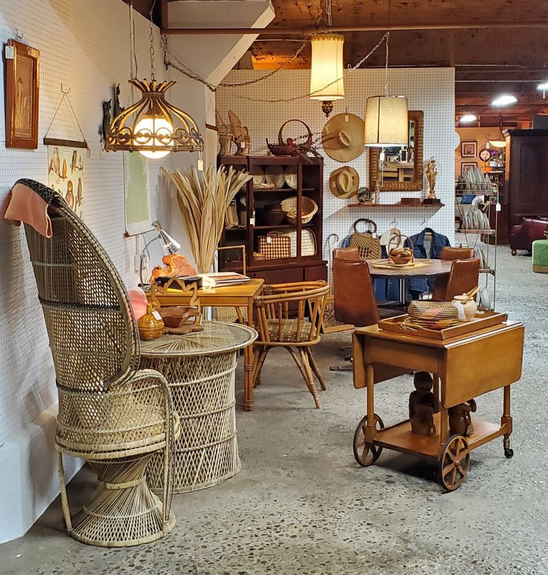 Many Of These Dealers Brought Their Treasures From Another Beloved Mall