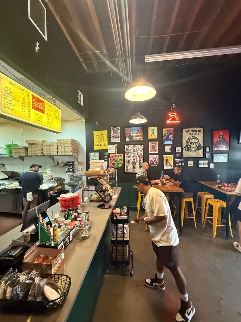 We Ranked California’s Best Pizza Places And These 10 Made The Final Cut - Decor Hint Loosies Pizza, Santa Ana