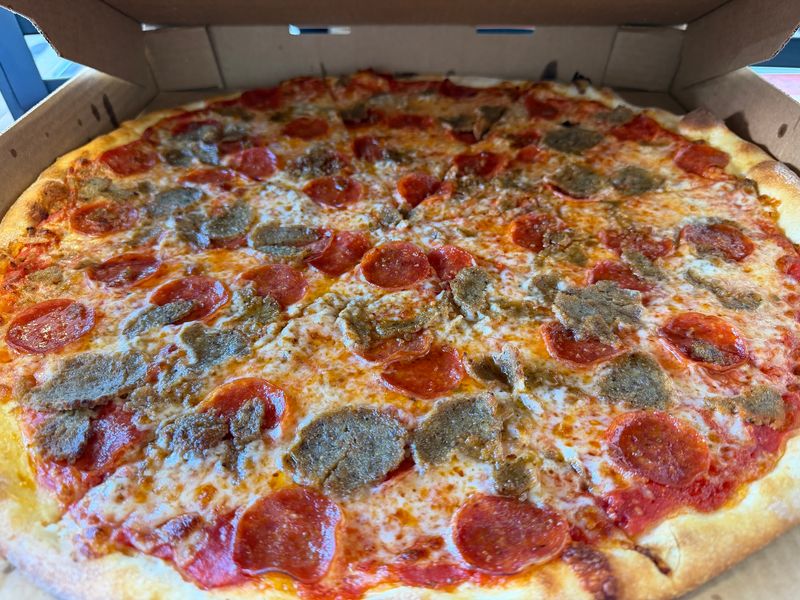 We Ranked California’s Best Pizza Places And These 10 Made The Final Cut - Decor Hint Bronx Pizza, San Diego