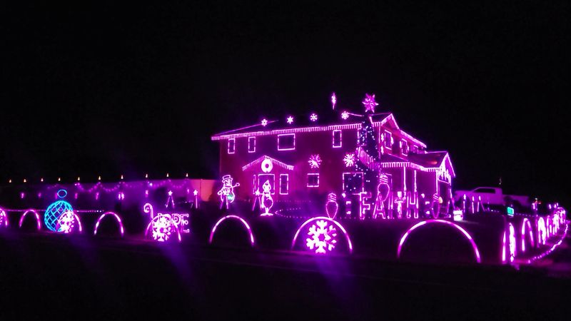 This Free Idaho Christmas Light Show Dances To Music Every Winter, From Carols To Taylor Swift - Decor Hint Why This Yard Earns A Spot On Your December Calendar