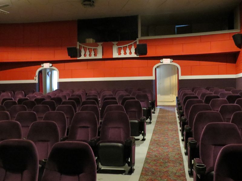 Seward's Rivoli Theater Keeps A Historic Small-Town Movie House Running In Nebraska - Decor Hint The Wisehart Family's Long Run