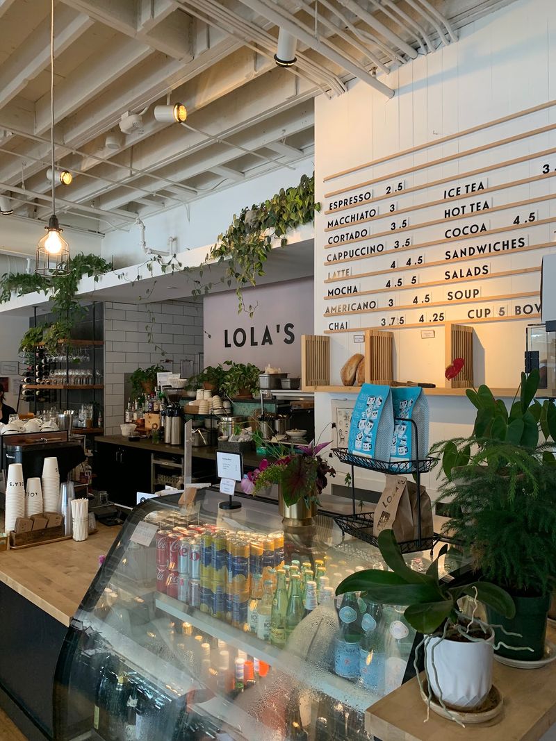 Lola's Makes Dinner and a Movie One Easy Stop