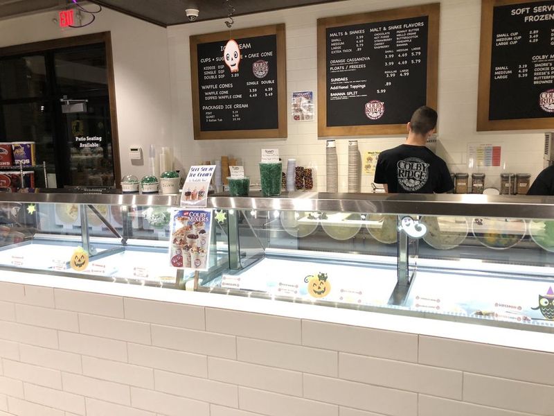 Colby Ridge Popcorn & Ice Cream In Lincoln, Nebraska, Is A Local Favorite For Flavored Popcorn - Decor Hint Cotton Candy, Red Velvet, And A Flavor Case Worth Studying