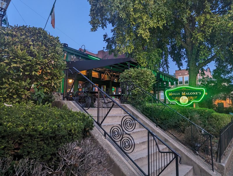 Molly Malone's Irish Pub & Restaurant