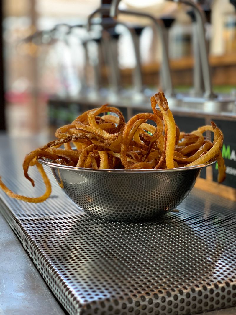 This Idaho Burger Joint Serves Purple Fries And Blueberry Ketchup, And People Love It - Decor Hint The Tallow Secret And The Crunch