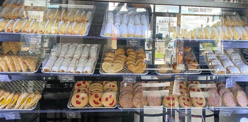 Bread That Tastes Like Someone's Abuela Baked It