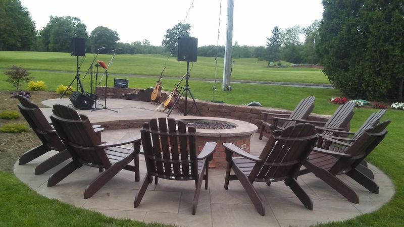 This Small-Town Connecticut Golf Course Is Earning Attention For Its Great Value - Decor Hint Join A League Or Throw A Party With Forty Of Your Favorite People